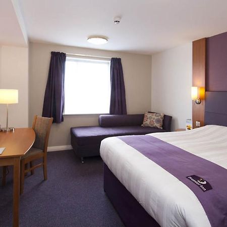 Premier Inn Norwich - Broadlands Park Thorpe St Andrew Eksteriør billede
