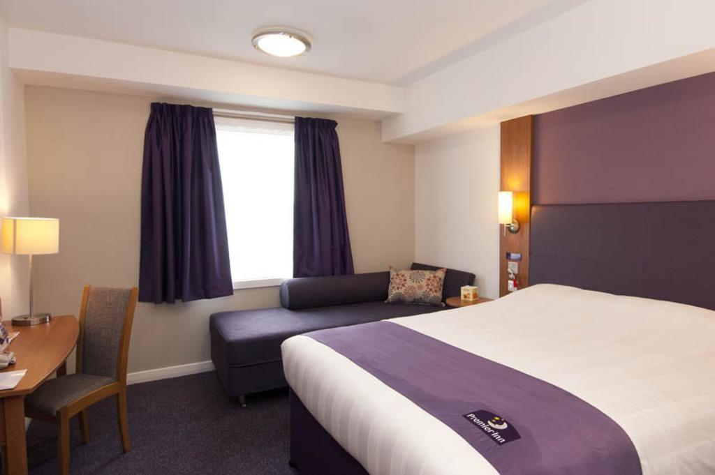 Premier Inn Norwich - Broadlands Park Thorpe St Andrew Eksteriør billede