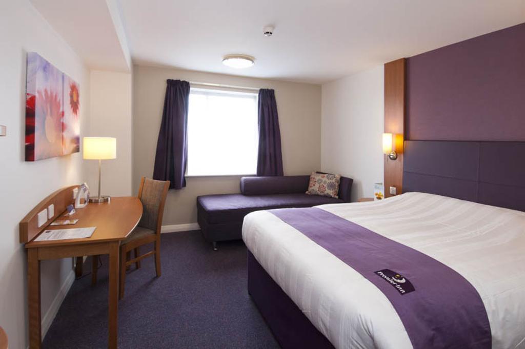 Premier Inn Norwich - Broadlands Park Thorpe St Andrew Eksteriør billede