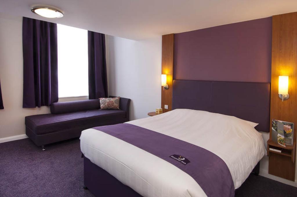 Premier Inn Norwich - Broadlands Park Thorpe St Andrew Eksteriør billede